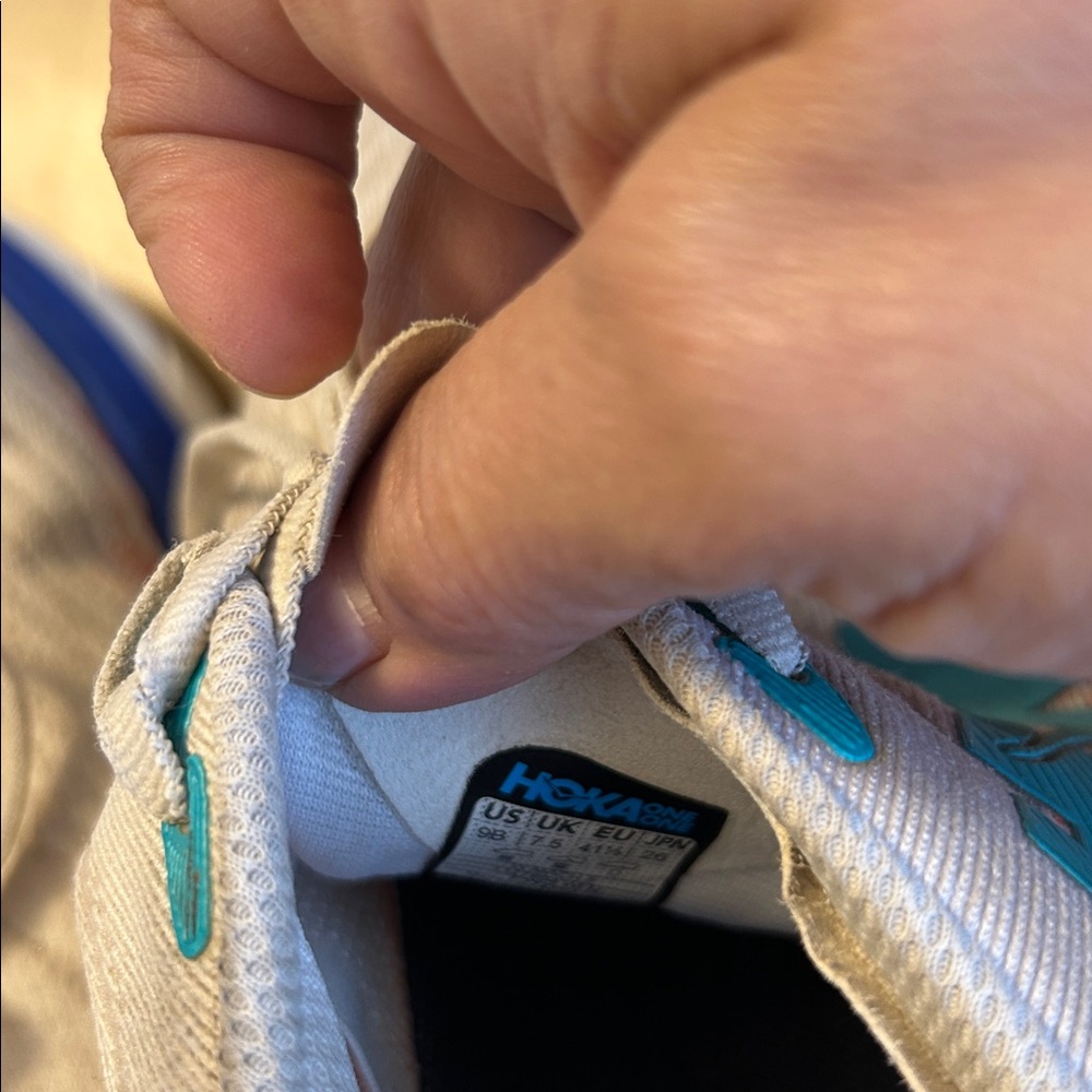 HOKA Mach 5 size 9 - Picture 7 of 8